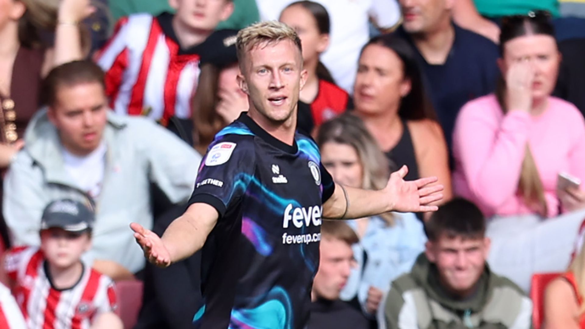 Aberdeen Secures McCrorie as McInnes' Inaugural Signing Amidst Scottish Premiership Buzz